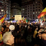 Protestas frente a la sede del PSPV-PSOE en Valencia contra los la amnistía