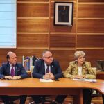 Reunión sanitaria en Salamanca presidida por Alejandro Vázquez