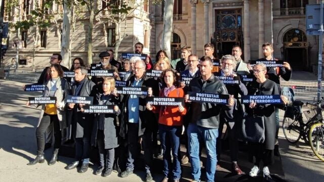 ERC, Junts, CUP y comuns protestan contra la investigación de la AN contra Puigdemont y Rovira