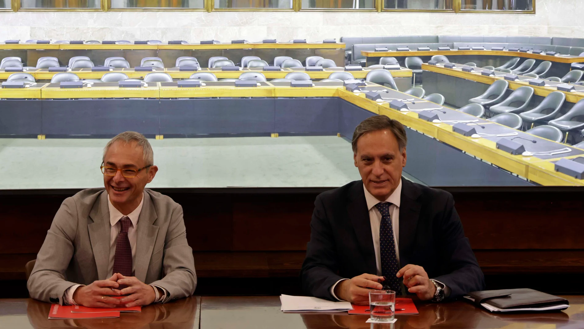 García Carbayo y Ricardo Rivero durante la rueda de prensa