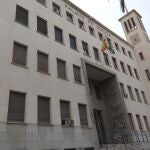 Las vecinas de la acusada de matar y enterrar a su bebé en Almería dijeron que les pidió una azada tras el parto