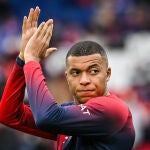 FOOTBALL - FRENCH CHAMP - PARIS SG v STRASBOURG