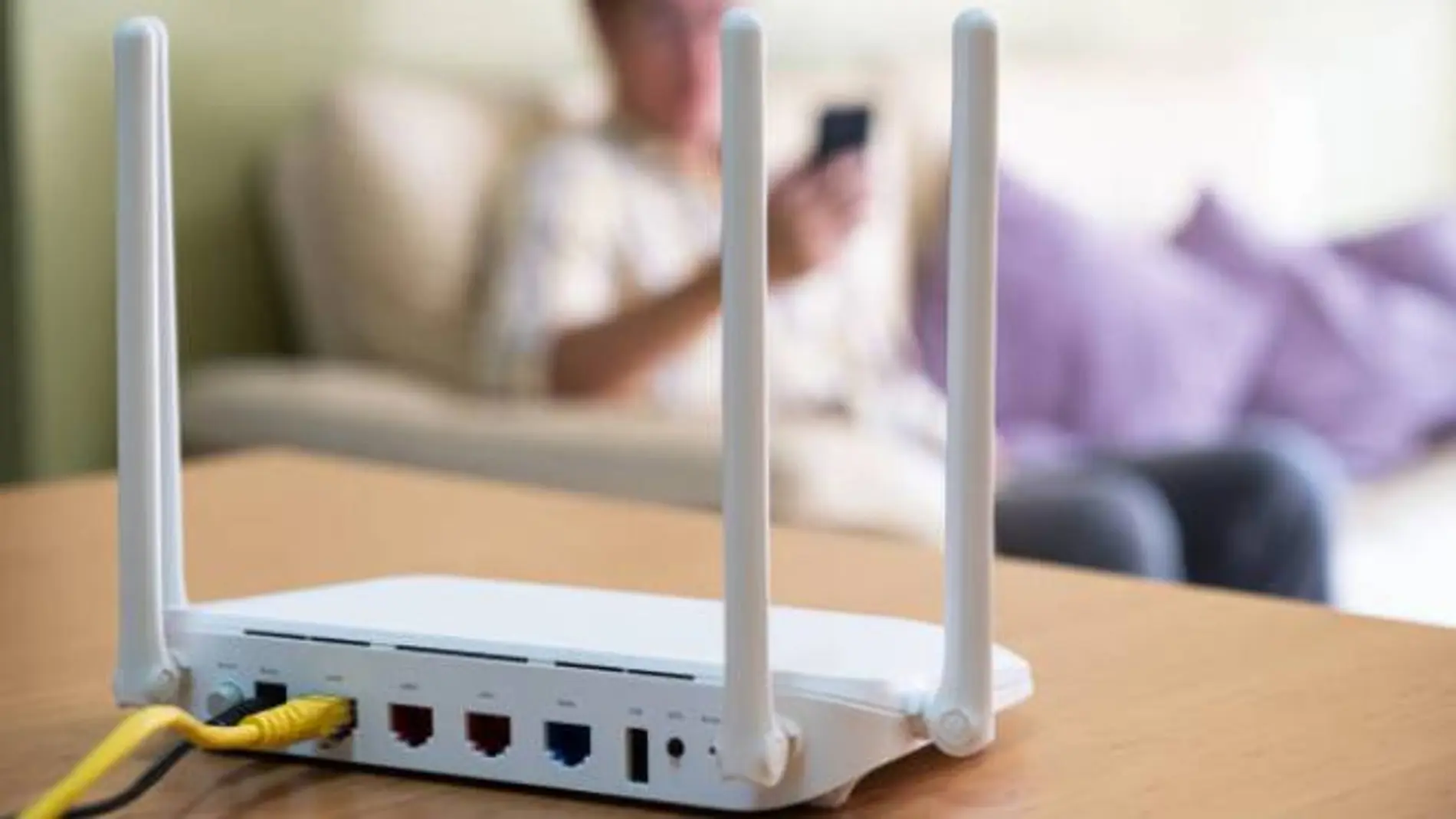 La regla de los 30 centímetros con la que puedes mejorar tu Wifi inmediatamente.