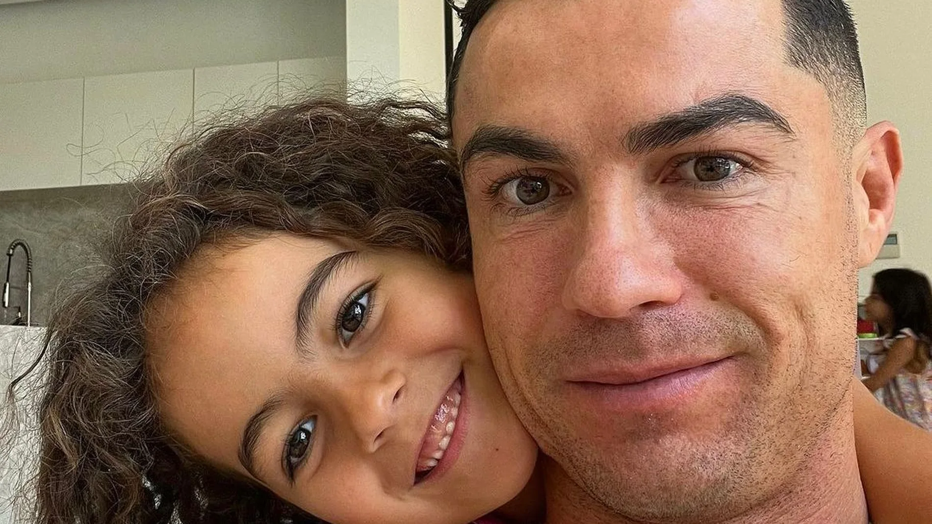 La emotiva felicitación de Cristiano Ronaldo a su hija Alana Martina por su cumpleaños