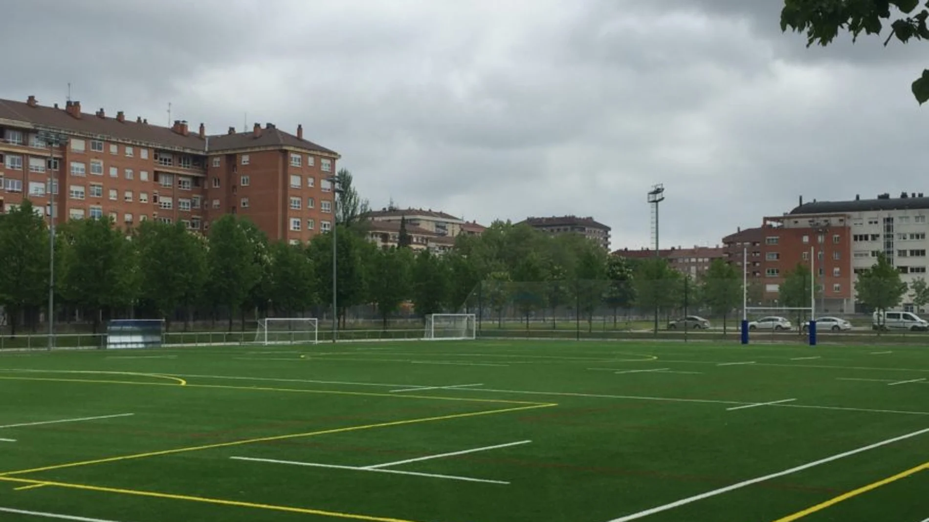 Tangana de unas cien personas en un Lakua-Indautxu juvenil