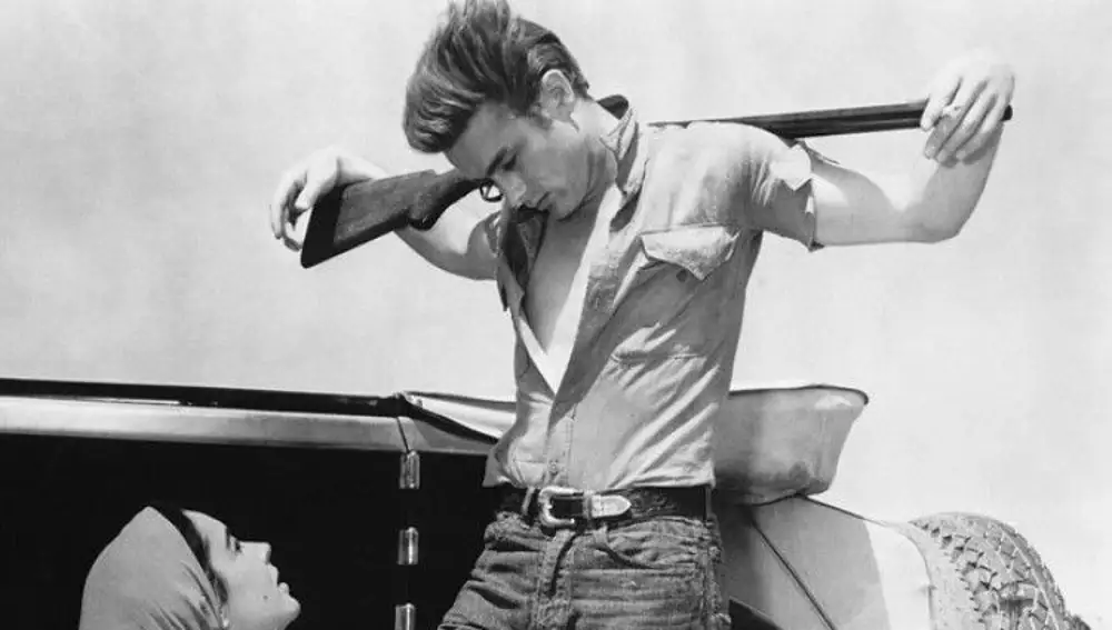 James Dean y Liz Taylor en Gigantes
