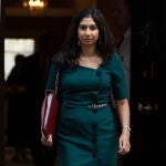 R.Unido.- Braverman acusa a Sunak de incumplir políticas migratorias prometidas durante la votación a primer ministro