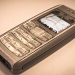Durante la década de los 90 llegaría el primer SMS.