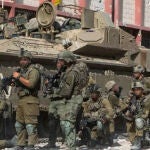 Namer 1500, el APC basado en el tanque Merkava IV que Israel ha desplegado por primera vez en Gaza .