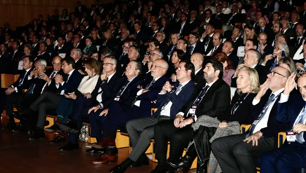 La convocatoria de AVE por el Corredor Mediterráneo reunió a 1.800 empresarios en Madrid