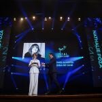 La actriz Nathalie Poza recibe el premio 'Almería, tierra de cine'