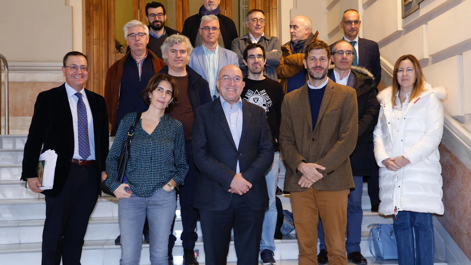 El alcalde, Jesús Julio Carnero, ha recibido hoy a Francisco Gonçalves, asesor europeo de la Misión para Valladolid, y a diez empresas vallisoletanas beneficiarias de ayudas a la descarbonización.