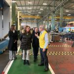 González Corral durante su visita a una empresa del sector en Villamuriel de Cerrato