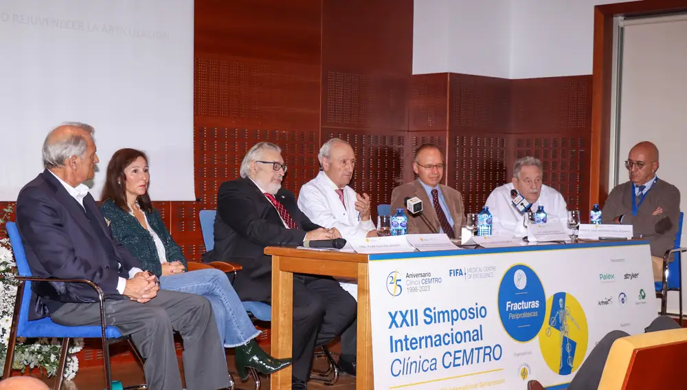 Dr. Pedro Guillén, en el simposio