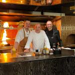  Rodrigo Anel, director comercial y de exportación, José Gordón, maestro asador; y Diego Zárate, responsable de I+D de "El Capricho"