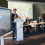 El consejero Suárez-Quiñones abre la jornada sobre actuaciones en la mejora del operativo contra el fuego
