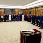 Los 22 ministros del nuevo Gobierno de Pedro Sánchez prometen sus cargos ante el rey Felipe VI