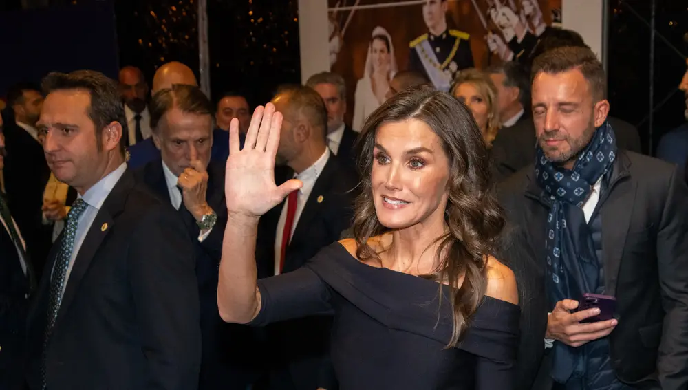 La Reina Letizia brilla en el 25 aniversario de La Razón.