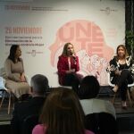 La consejera de Política Social, Familias e Igualdad, Conchita Ruiz, durante la presentación del balance del I Pacto regional contra la Violencia de Género