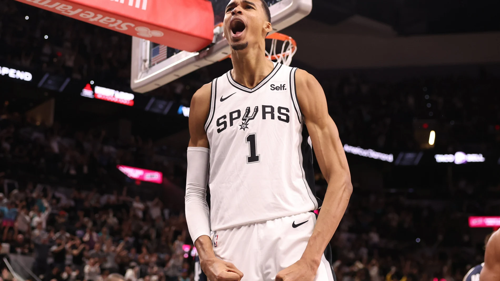 Victor Wembanyama en un partido con San Antonio Spurs