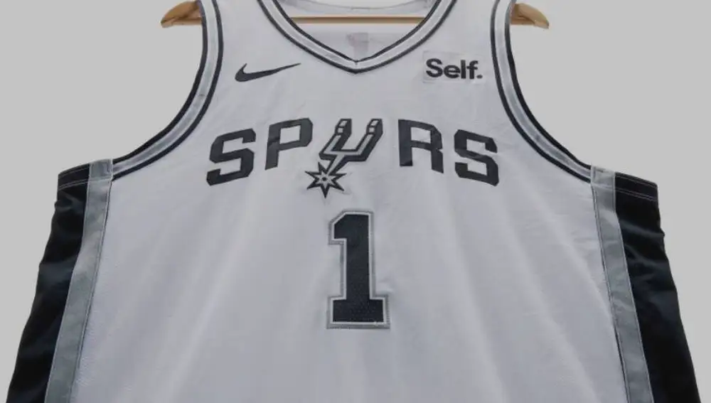 La camiseta del debut de Wembanyama en la NBA