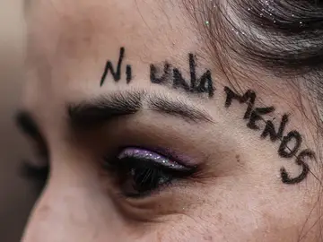 Lorena es la sexta víctima de la violencia de género de este año en la Comunidad Valenciana y la número 33 en España Lorena es la sexta víctima de la violencia de género de este año en la Comunidad Valenciana y la número 33 en España