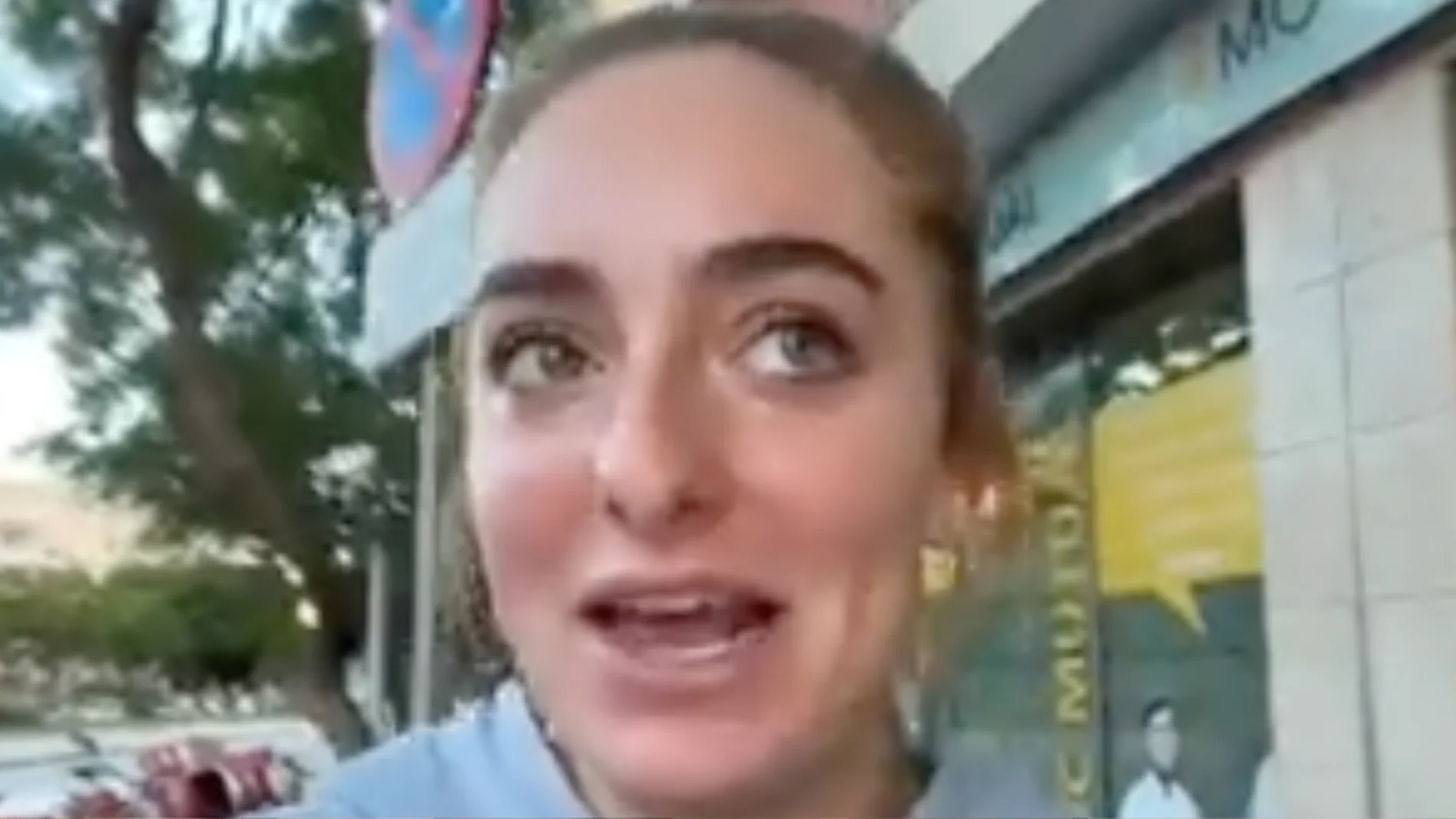 La influencer Natalia Palacios en un momento del vídeo