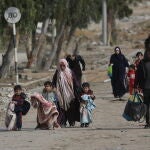 Palestinians journey between southern, northern Gaza amid ceasefire