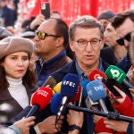 Feijóo y Ayuso juntos en la Plaza Mayor