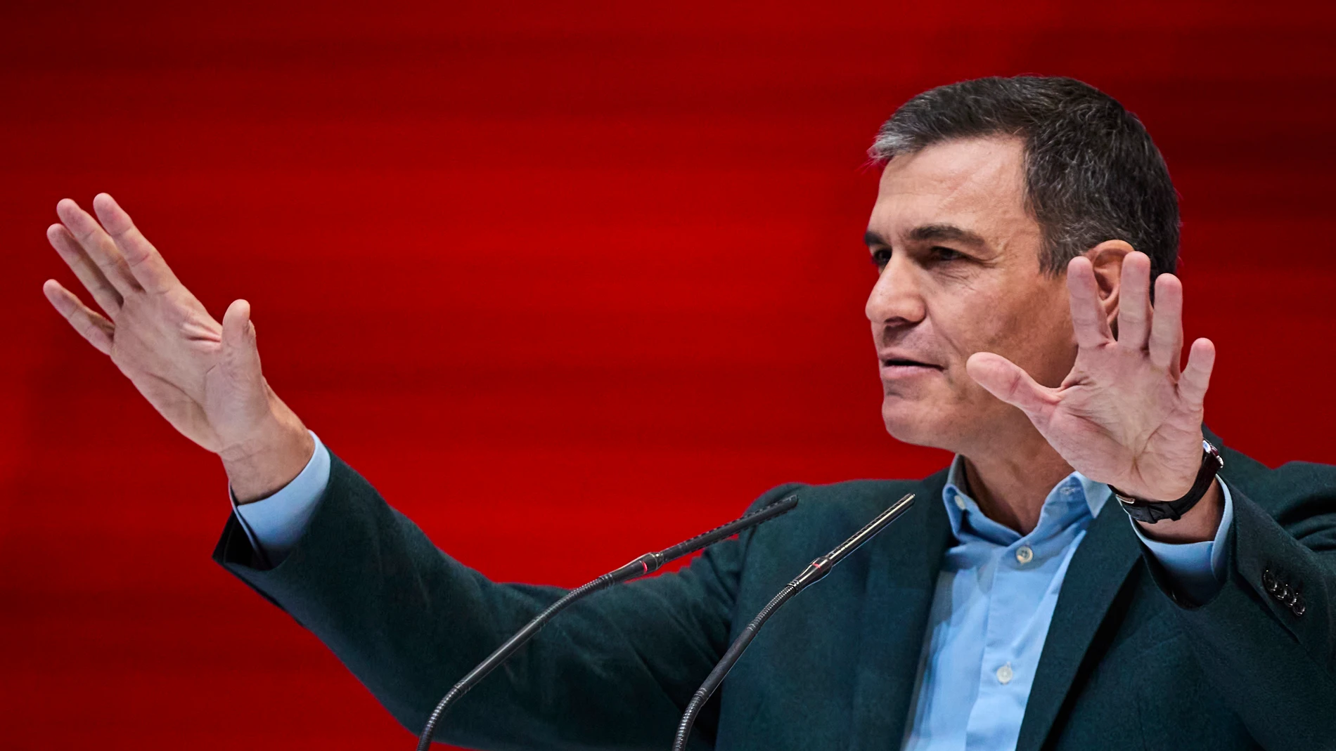 Acto de partido del Psoe en Ifema con la asistencia de Pedro Sanchez y Jose Luis Rodriguez Zapatero para celebrar la composición del nuevo ejecutivo. / © Alberto R. Roldán 26 11 2023