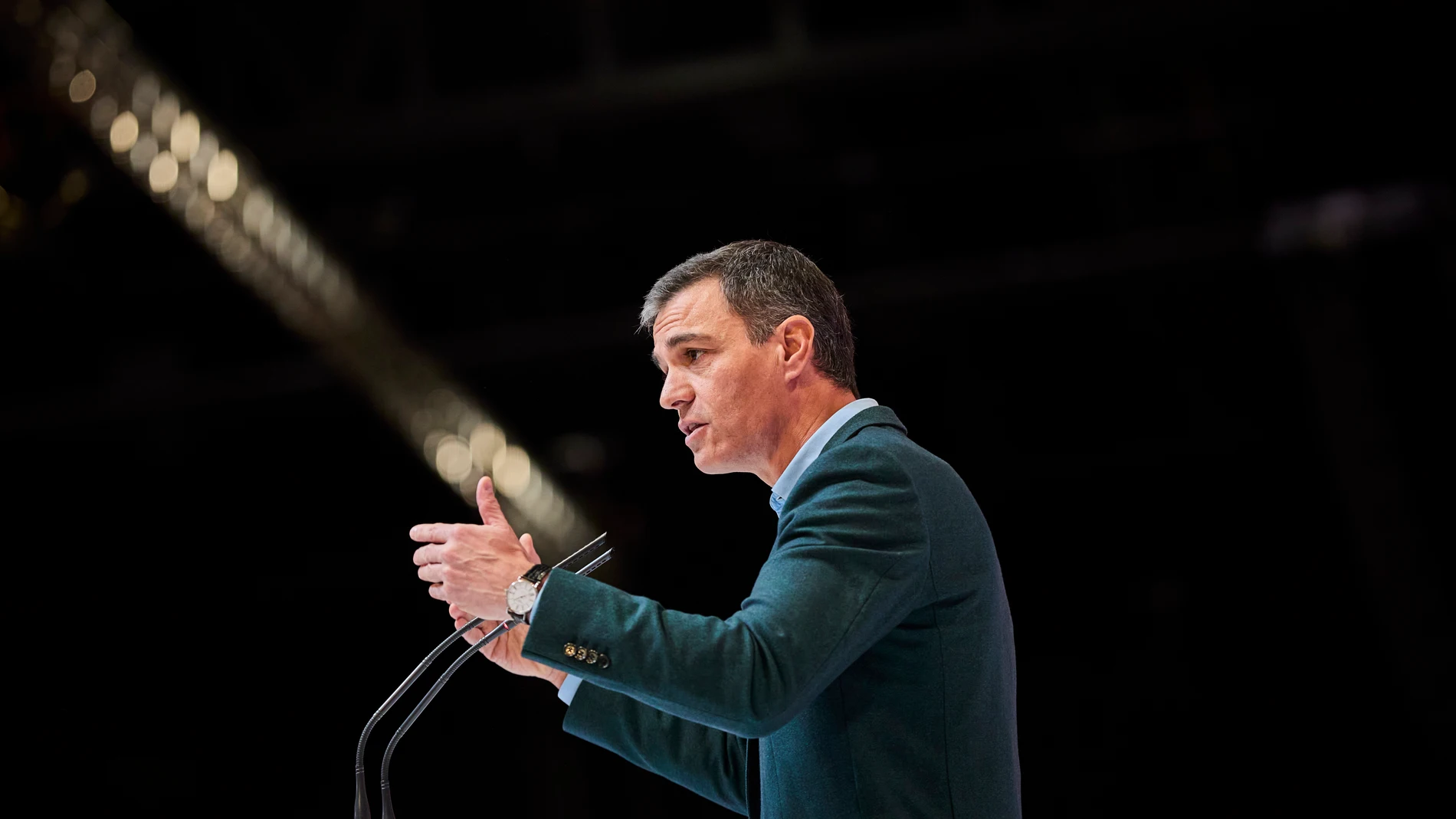 Acto de partido del Psoe en Ifema con la asistencia de Pedro Sanchez y Jose Luis Rodriguez Zapatero para celebrar la composición del nuevo ejecutivo. / © Alberto R. Roldán 26 11 2023