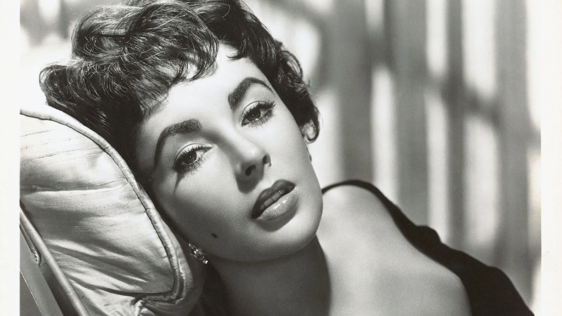 La actriz Lyz Taylor, un mito de la época dorada de Hollywood