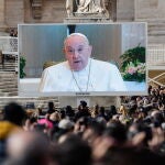El Papa Francisco rezó el Ángelus dominical en la capilla de su residencia en el Vaticano y no se asomó al balcón del Palacio Apostólico en la plaza San Pedro