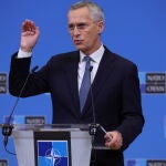 El secretario general de la OTAN, Jens Stoltenberg, comparece ante la prensa en Bruselas