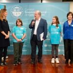 La gerente de Servicios Sociales, Esperanza Vázquez; el presidente del CES, Enrique Cabero; y la presidenta de UNICEF Castilla y León, María Eugenia García Rincón, durante la jornada