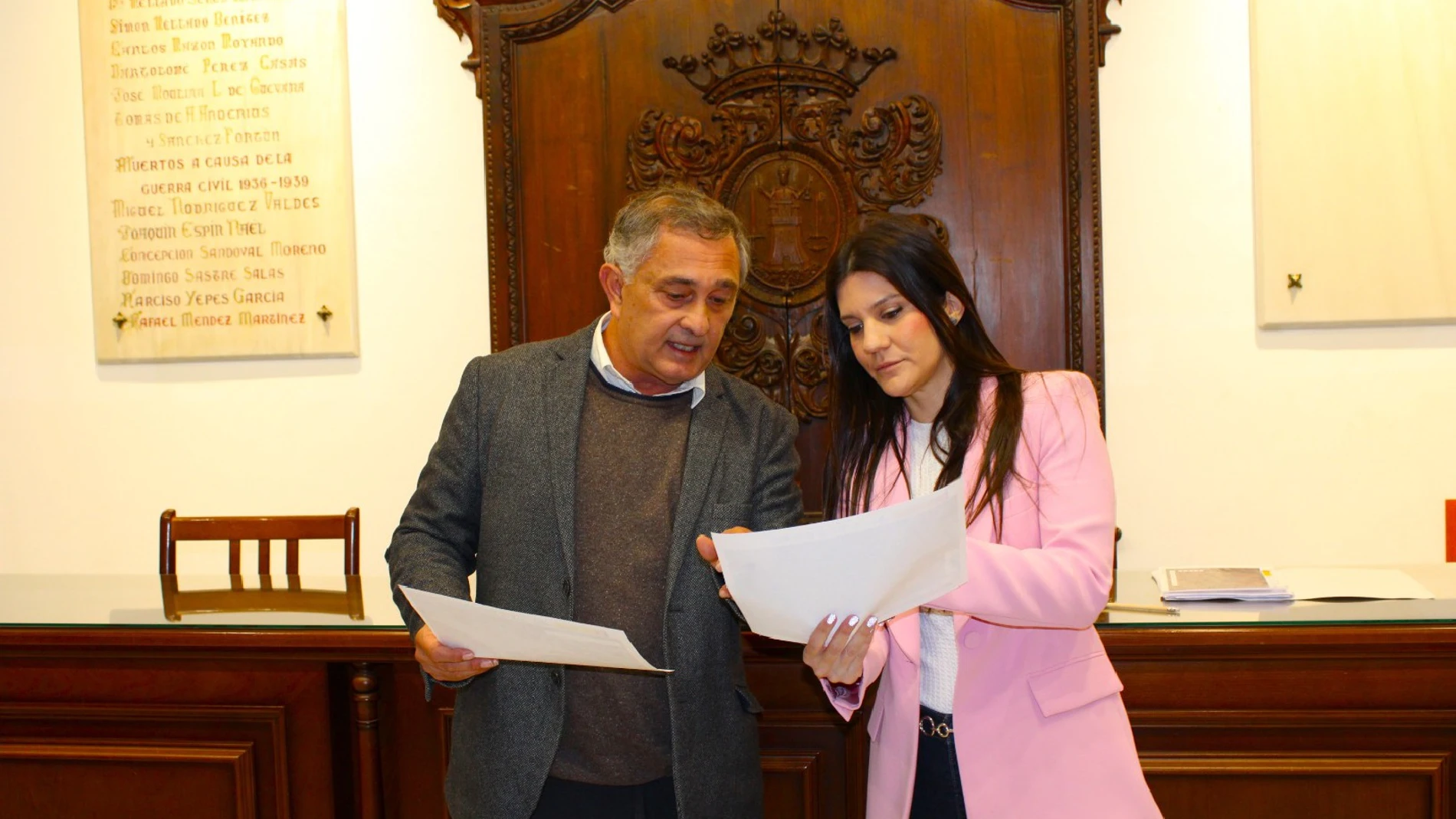 Los ediles de Pedanías y Urbanismo, Ángel Ramón Meca Ruzafa y María Hernández
