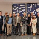 En la foto, Ramón Rabanera, Javier de Andrés, Guillermo Gortázar, Federico Verásregui y el historiador Pedro Chacón entre otros.