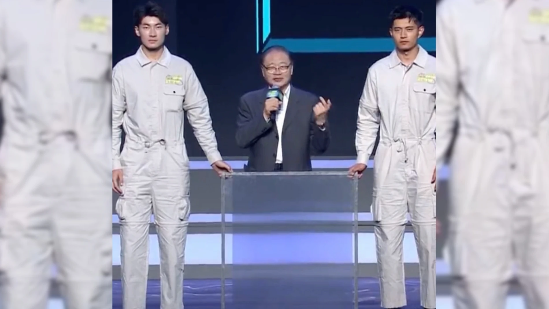 Chu Junhao presenta una capa de invisibilidad