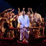 Javier Camarena durante la representación de «Rigoletto», que cuenta con montaje de Miguel del Arco