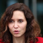 MADRID.-Ayuso traslada un mensaje de reconocimiento a Leticia, la enfermera asesinada por su pajera en Vallecas