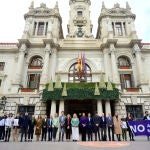Concentración por Fátima en el Ayuntamiento de Valencia