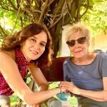 Ayuso y Almeida lamentan la muerte de Concha Velasco, una "madrileña de Valladolid" y "muy querida y admirada por todos"