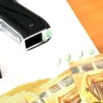 Dinero, armas y droga intervenidos durante la operación
