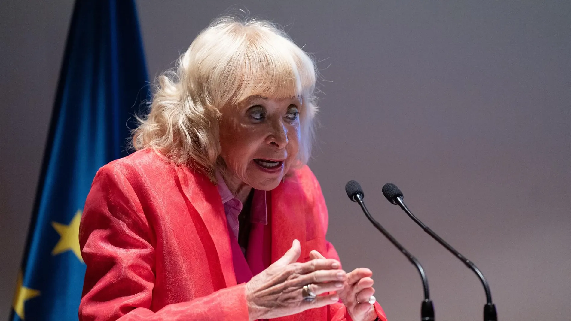 María Teresa Fernández de la Vega