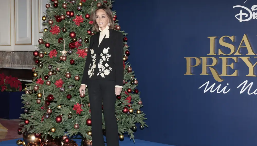 El look de Isabel Preysler para el estreno de su documental.