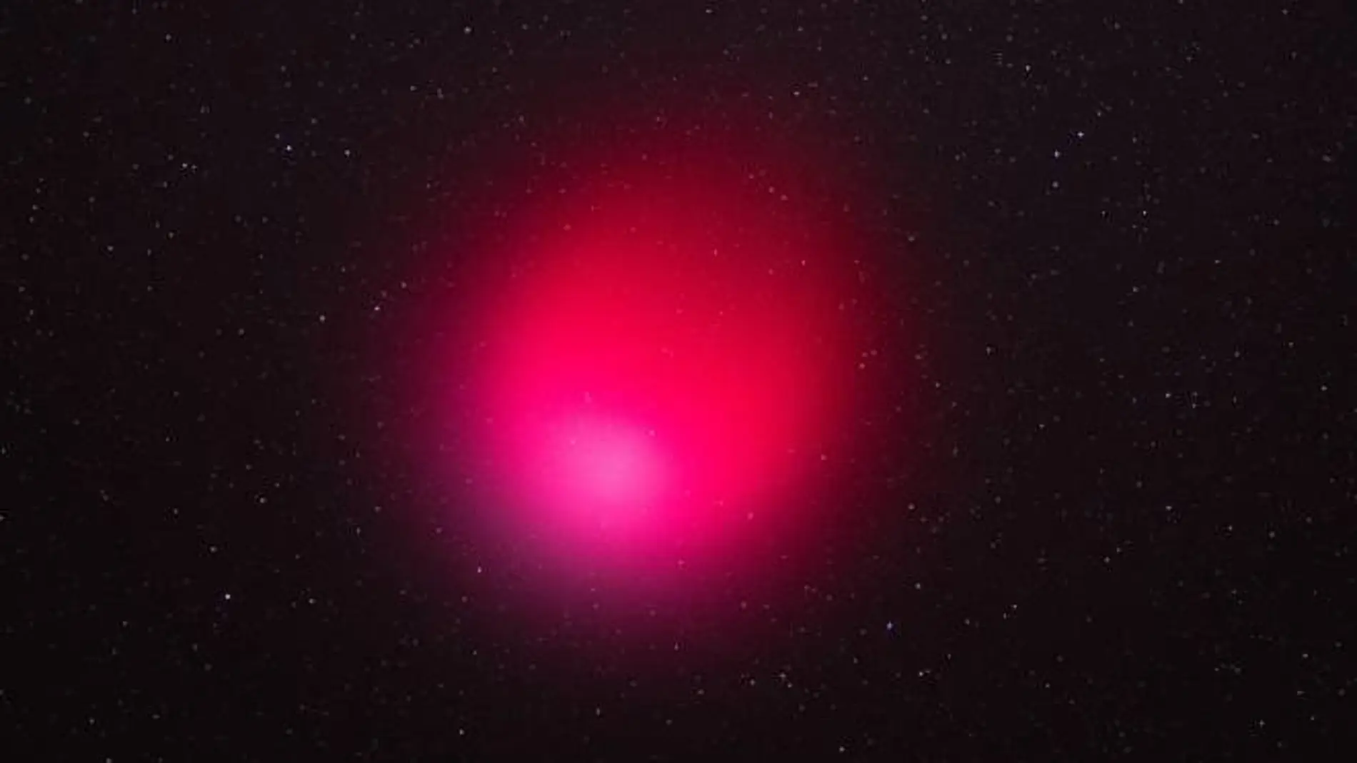 ¿Qué son los agujeros de color rojo en la atmósfera que provocan los cohetes de SpaceX?
