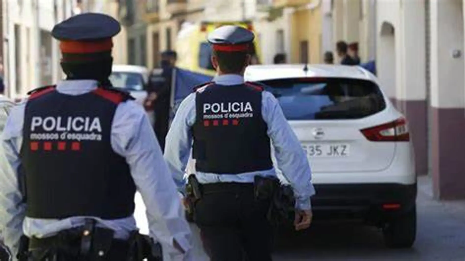 Mossos en el casco antiguo de Tarragona