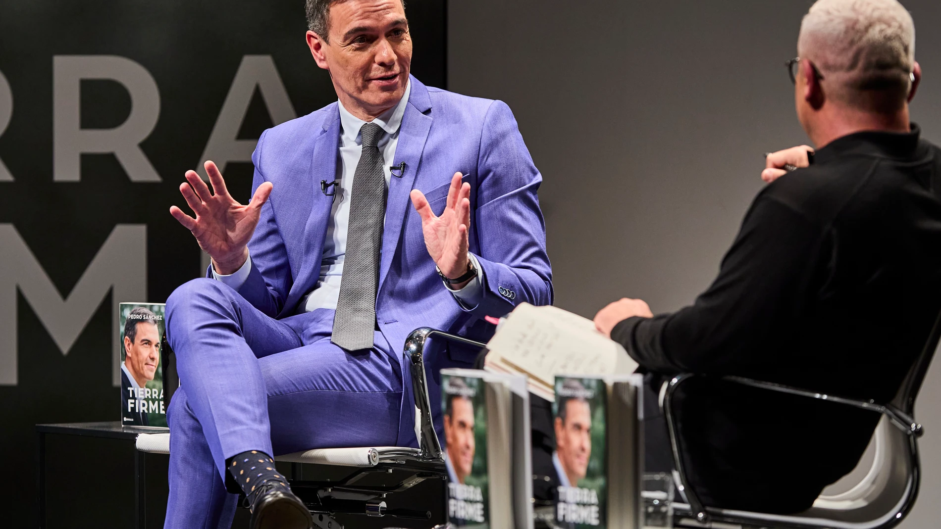 Presentación del libro “Tierra Firme” de Pedro Sánchez en el Circulo de Bellas Artes / © Alberto R. Roldán / Diario La Razón 11 12 2023