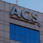 Fachada de la sede de ACS, en Madrid (España). 