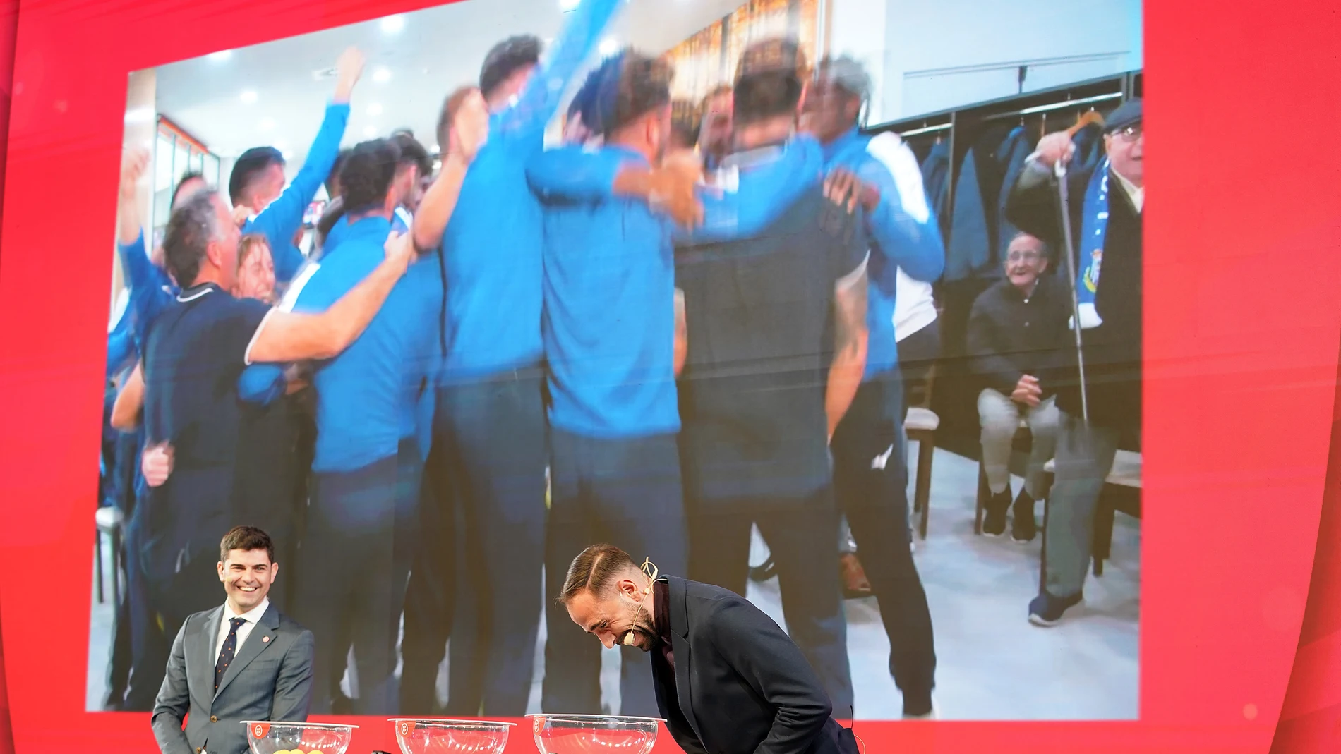 Los jugadores de la Arandina celebran al conocer que su rival sería el Real Madrid